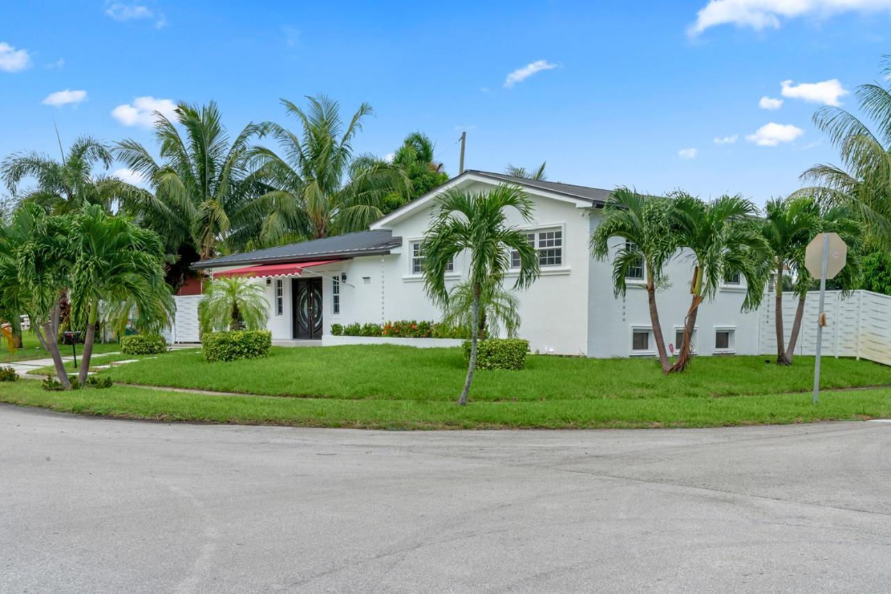 Miami Fun Home With Pool & Games L30 Eksteriør billede